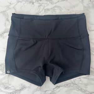 NEW OISELLE women's shorts running size 2 waistband pocket